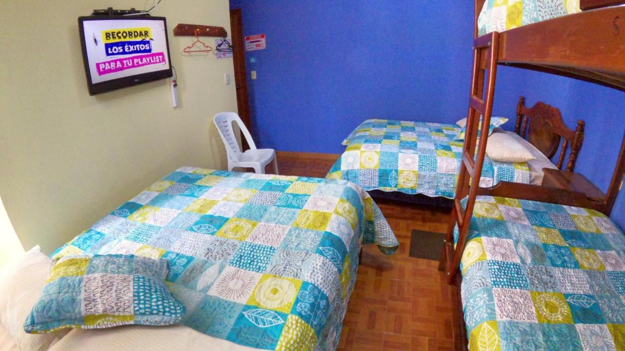 באניוס Hostal Casa Montoya מראה חיצוני תמונה