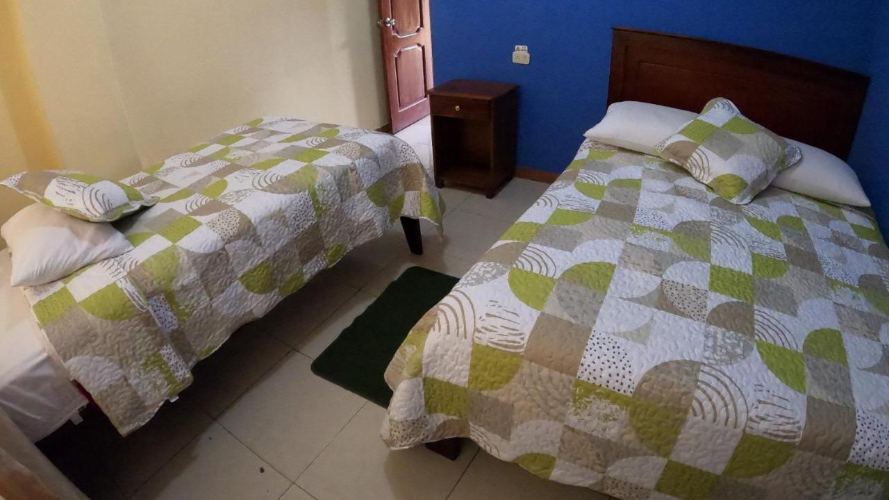 באניוס Hostal Casa Montoya מראה חיצוני תמונה