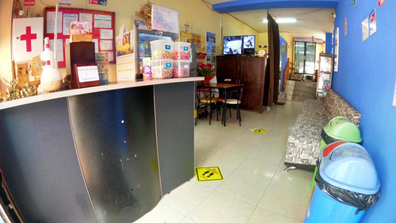 באניוס Hostal Casa Montoya מראה חיצוני תמונה